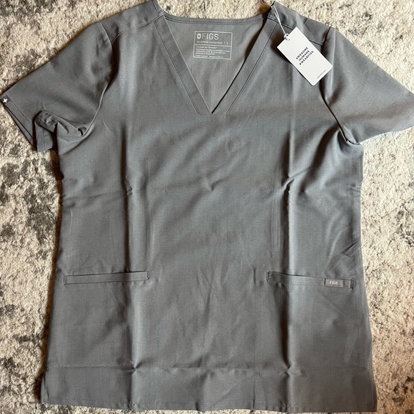 Figs Tops - Figs Space Grey Casma Scrub Top
